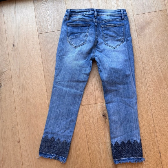 DRIFTWOOD CANDACE Embroidered Hem Straight Ankle High Rise Jeans - 27 - Picture 5 of 13